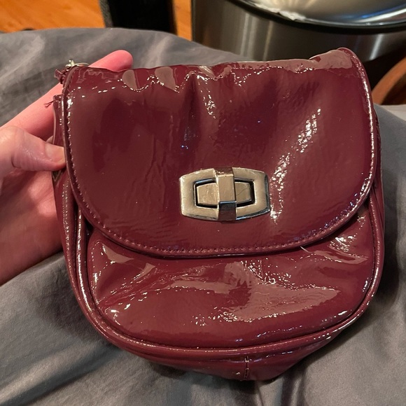 Steve Madden Patent Burgundy Crossbody Bag - Picture 11 of 16